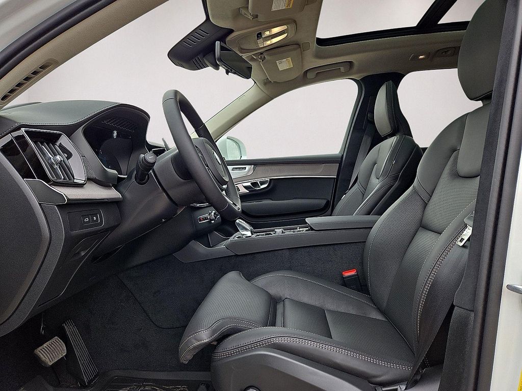 صورة مصغرة 24 لـ 2026 Volvo XC90 PLUG-IN HYBRID ULTRA, T8 AWD, ELECTRIC/GASOLI