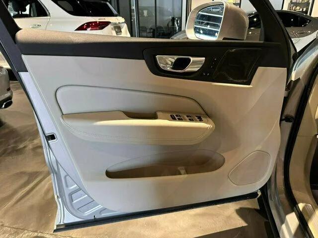 صورة مصغرة 14 لـ 2023 Volvo XC60 B5 PLUS BRIGHT THEME