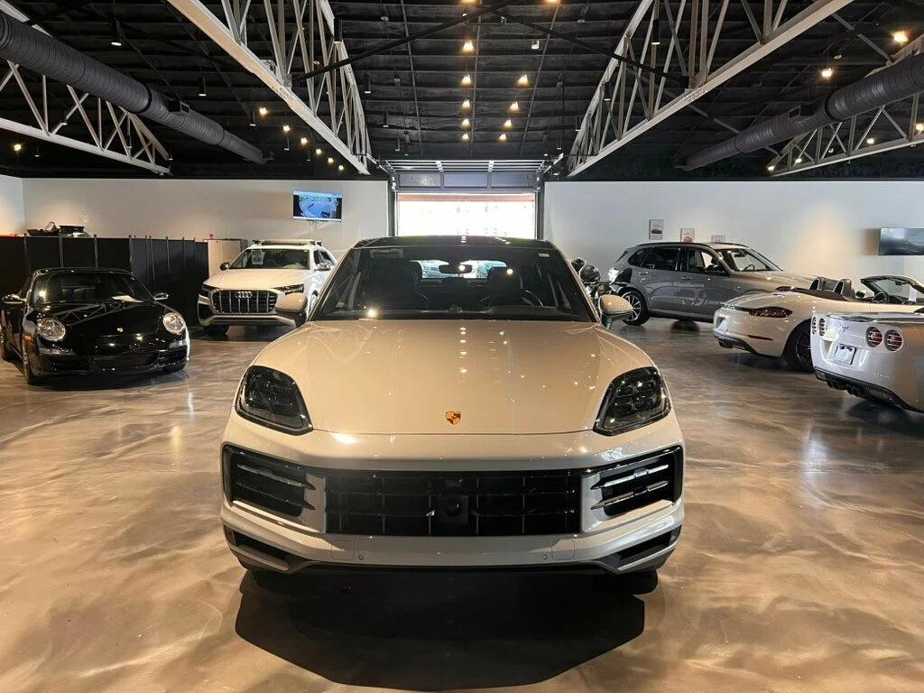 PORSCHE CAYENNE - 8
