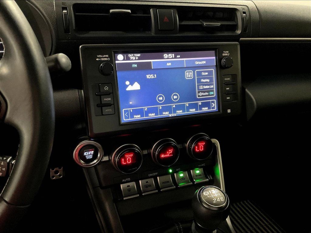 2026 Toyota GR86 PREMIUM — фото 8
