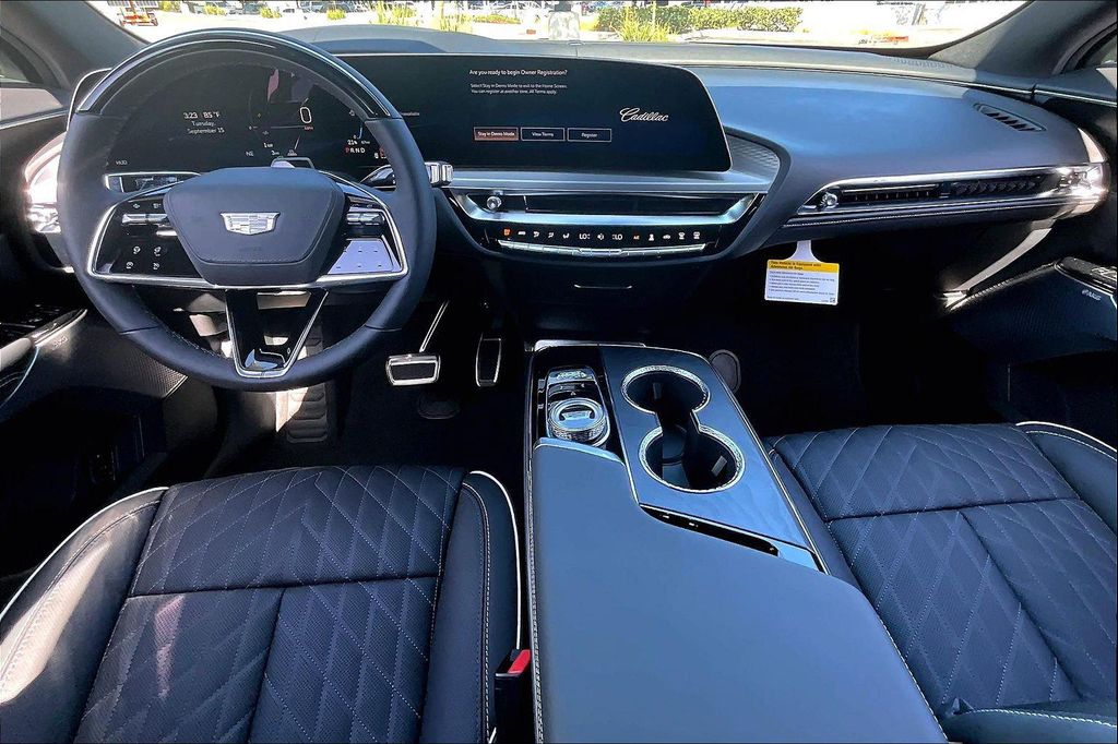 صورة مصغرة 7 لـ 2027 Cadillac LYRIQ SIGNATURE LUXURY