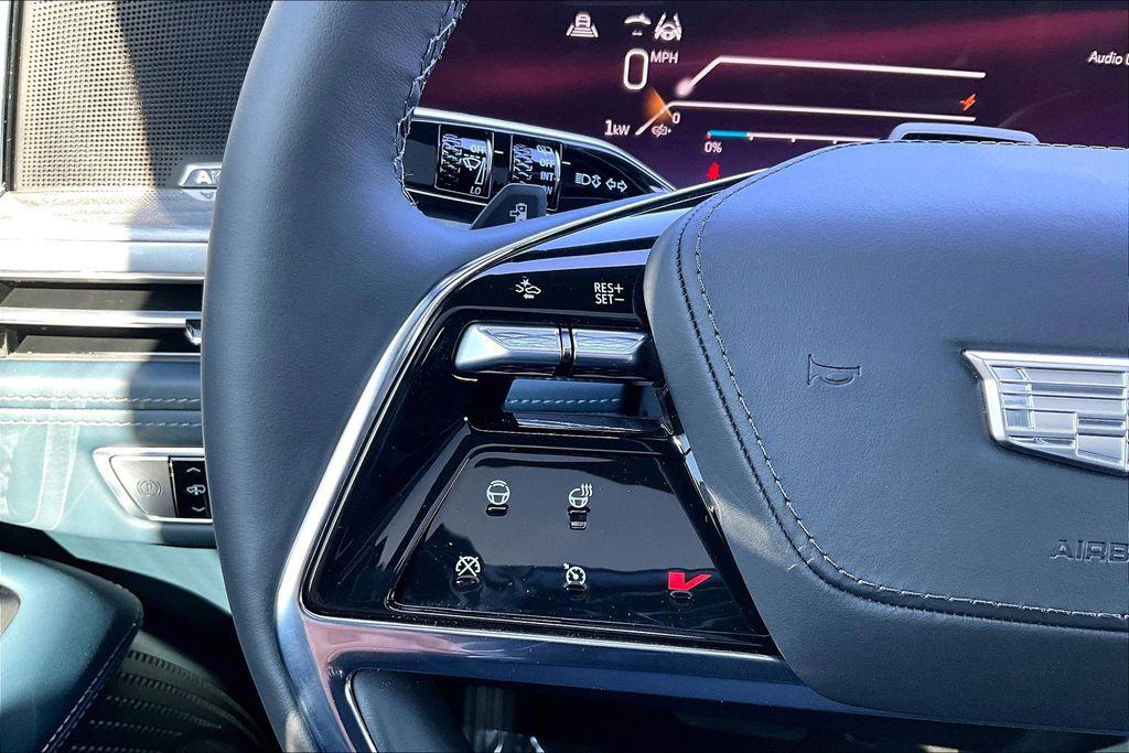 2026 Cadillac ESCALADE IQ PREMIUM LUXURY — миниатюра 24