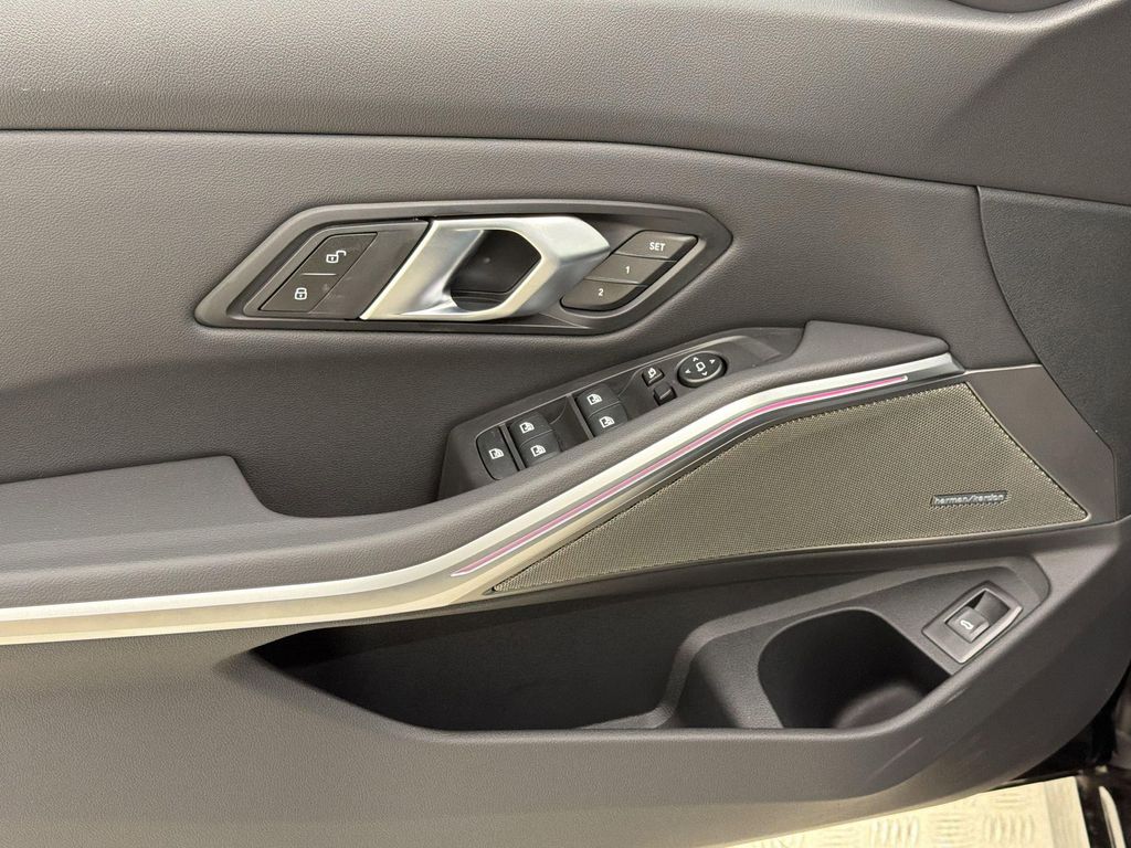 2026 BMW 330 330I 缩略图 13