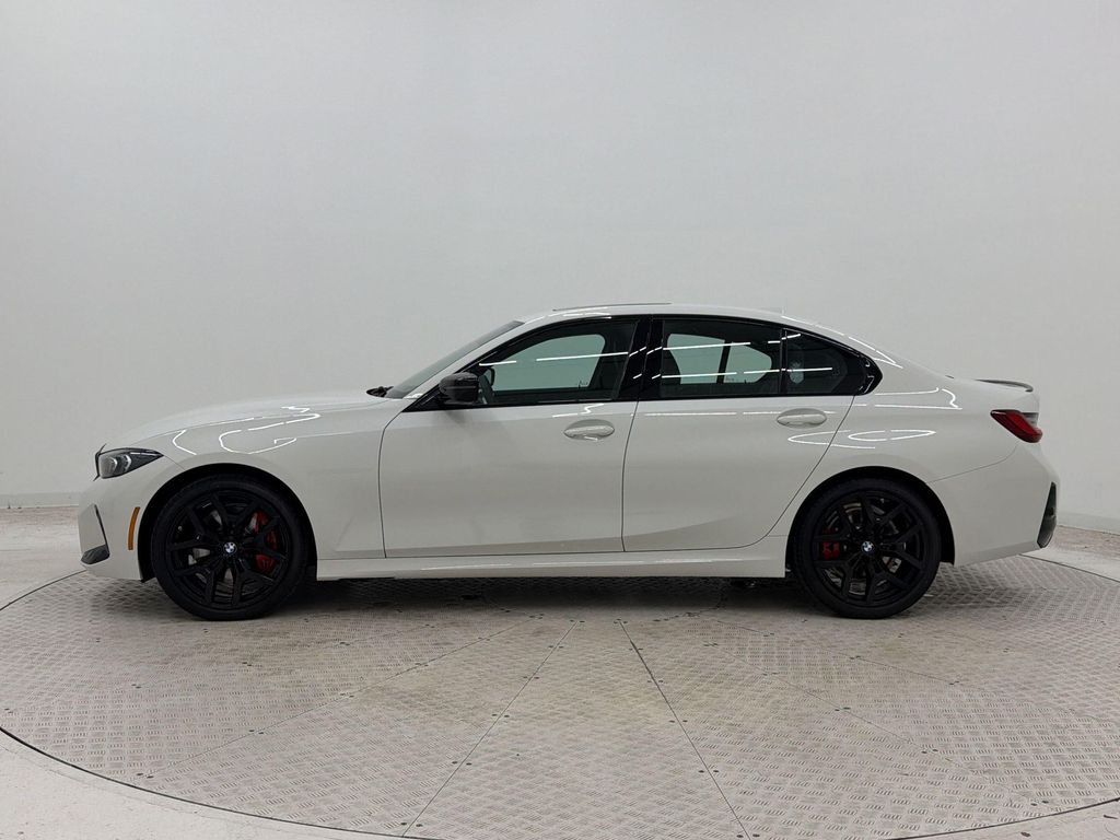 صورة 2 لـ 2026 BMW 330 XDRIVE NA