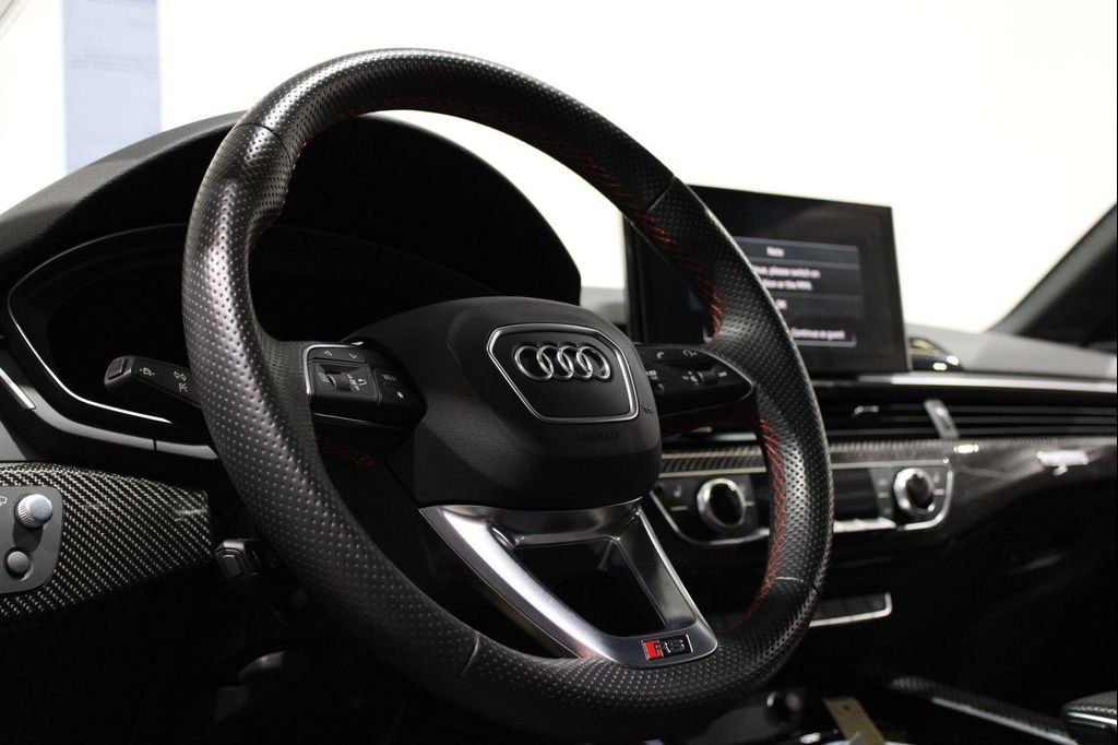صورة 20 لـ 2021 AUDI RS 5 2.9T