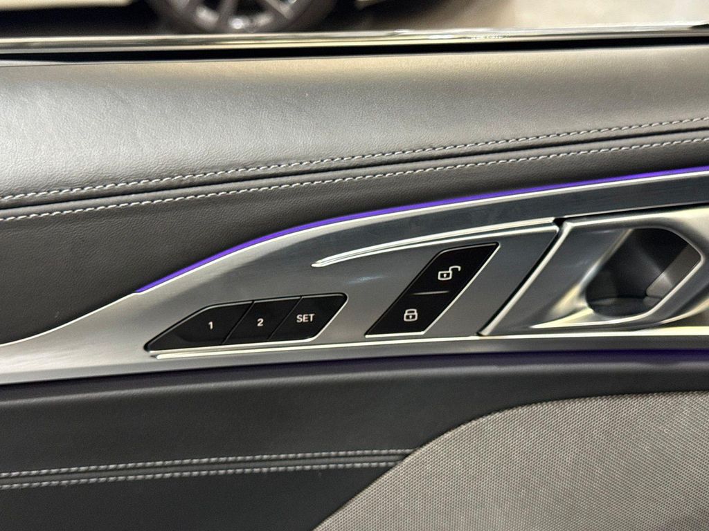 2022 BMW M8 COMPETITION 缩略图 22