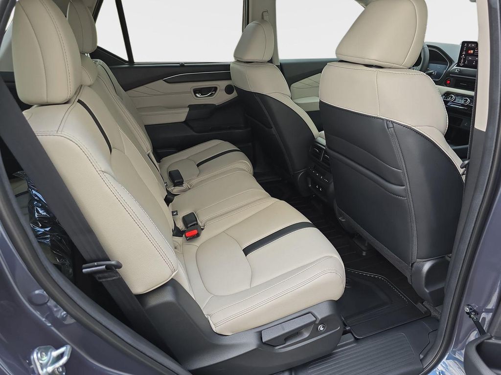 صورة مصغرة 11 لـ 2026 Honda PILOT TOURING 8-PASSENGER
