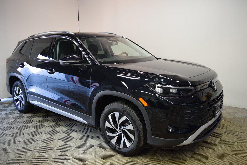 New 2025 Volkswagen Tiguan 2.0T S 4MOTION