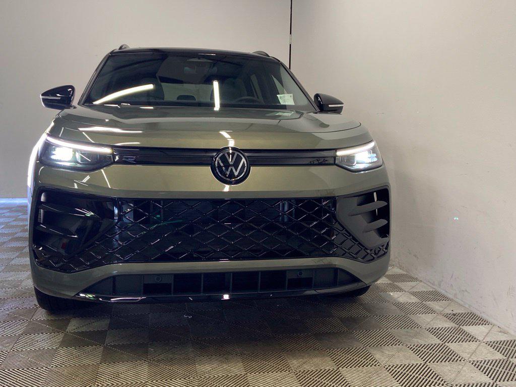 New 2026 Volkswagen Tiguan 2.0T SE R-Line Black 4MOTION