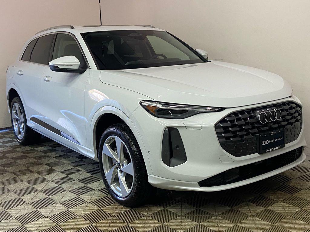 New 2025 Audi Q5 2.0T Premium Plus