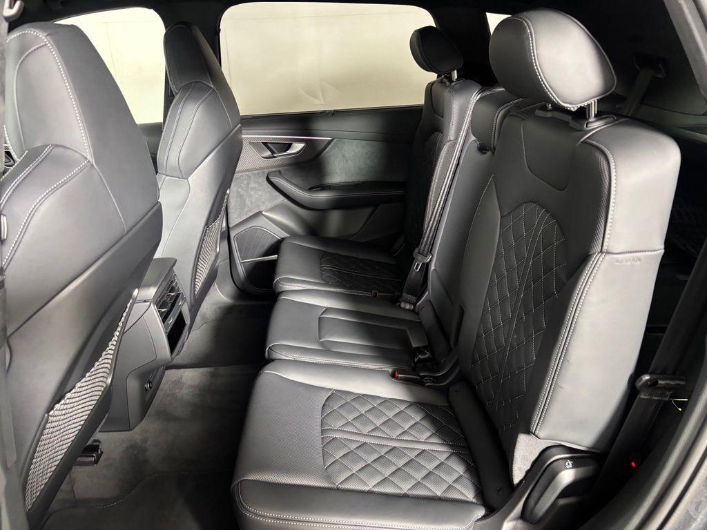 2026 AUDI SQ7 4.0T PRESTIGE — фото 10