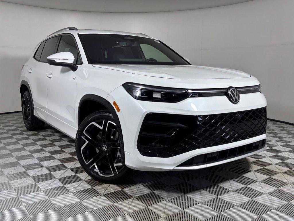 New 2026 Volkswagen Tiguan 2.0T SEL R-Line 4MOTION