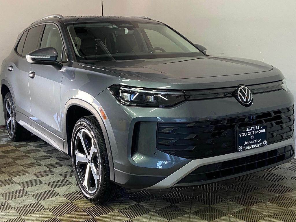 New 2026 Volkswagen Tiguan 2.0T SE 4MOTION