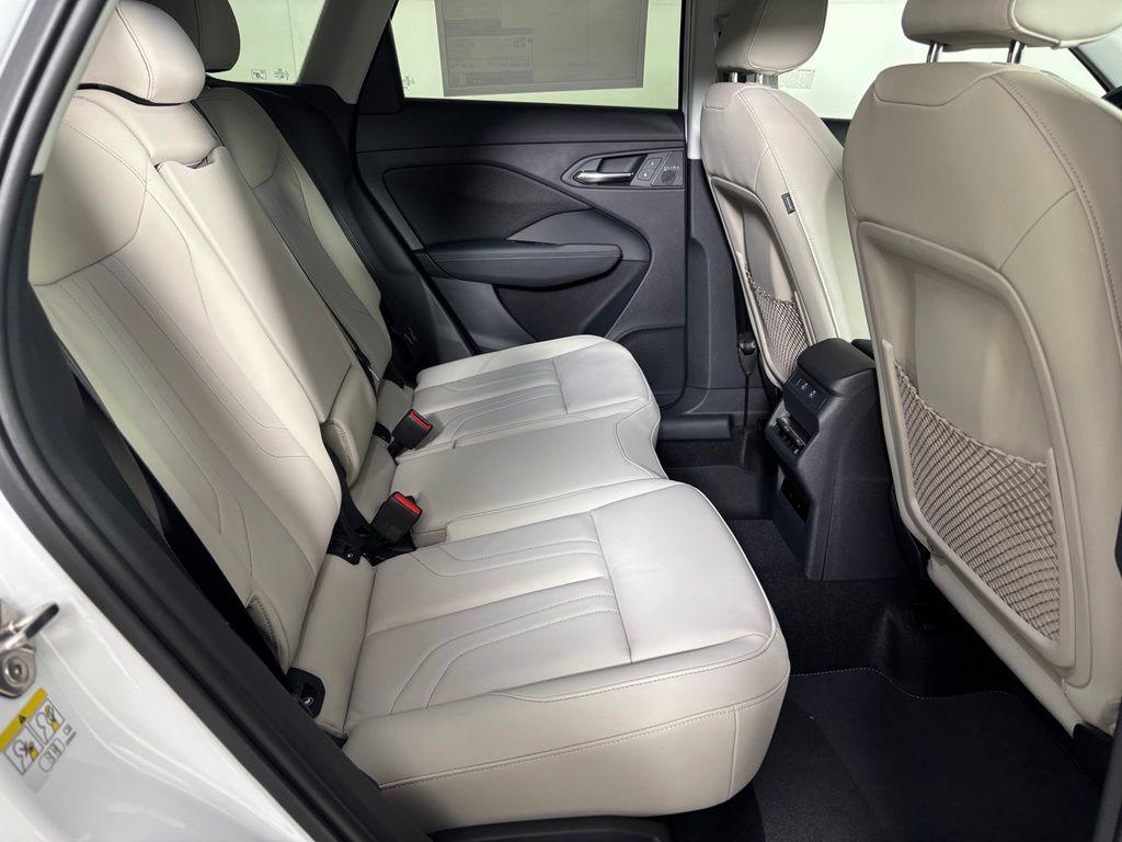 صورة مصغرة 11 لـ 2026 AUDI Q3 S LINE