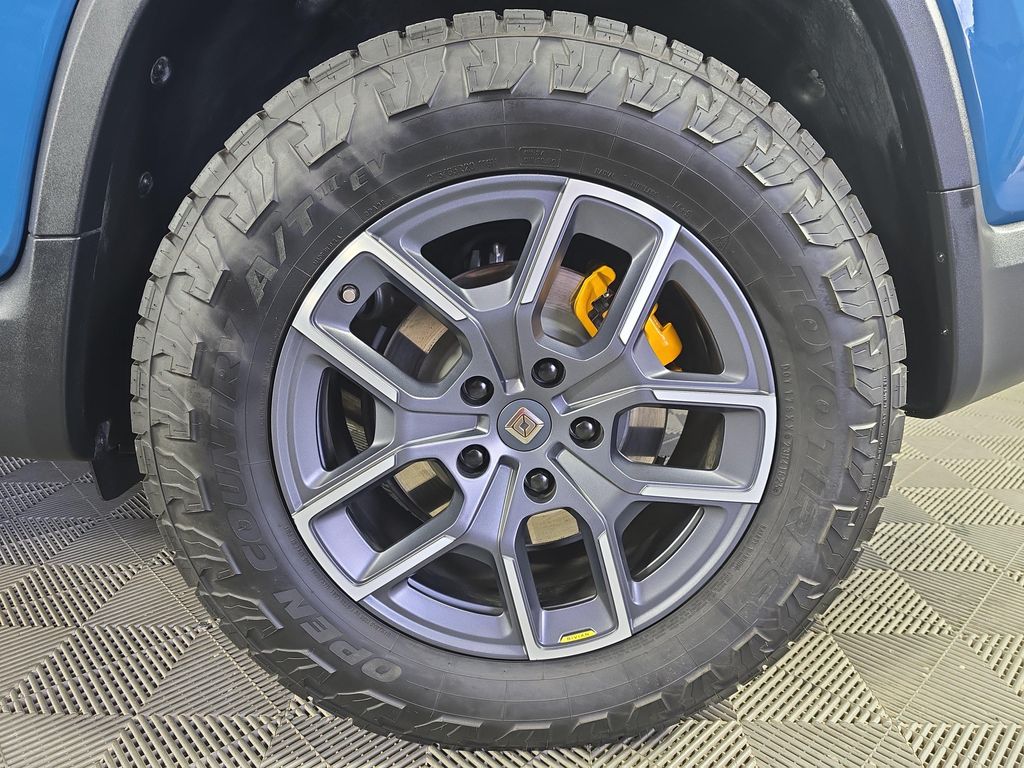 صورة 10 لـ 2023 Rivian R1T ADVENTURE QUAD MOTOR LARGE PACK