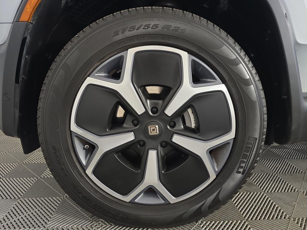 صورة 9 لـ 2024 Rivian R1T ADVENTURE PACKAGE