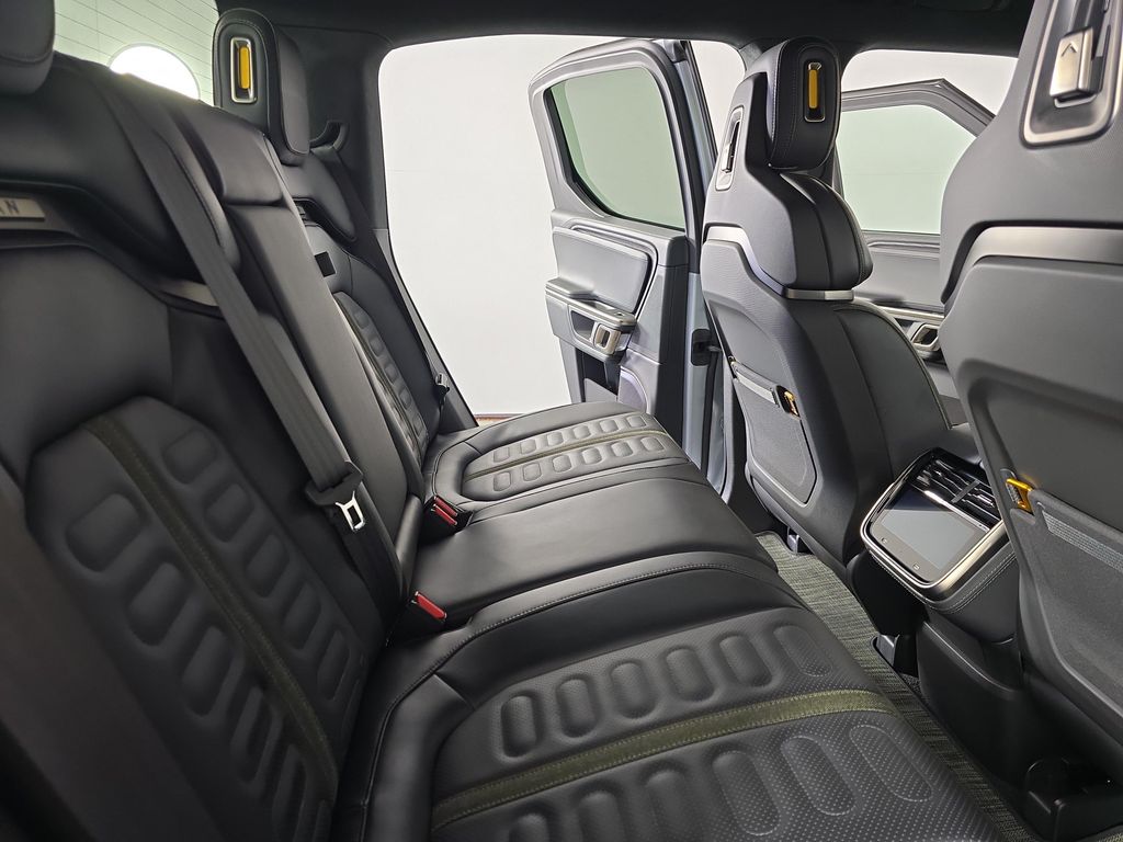 2024 Rivian R1T ADVENTURE PACKAGE — миниатюра 22