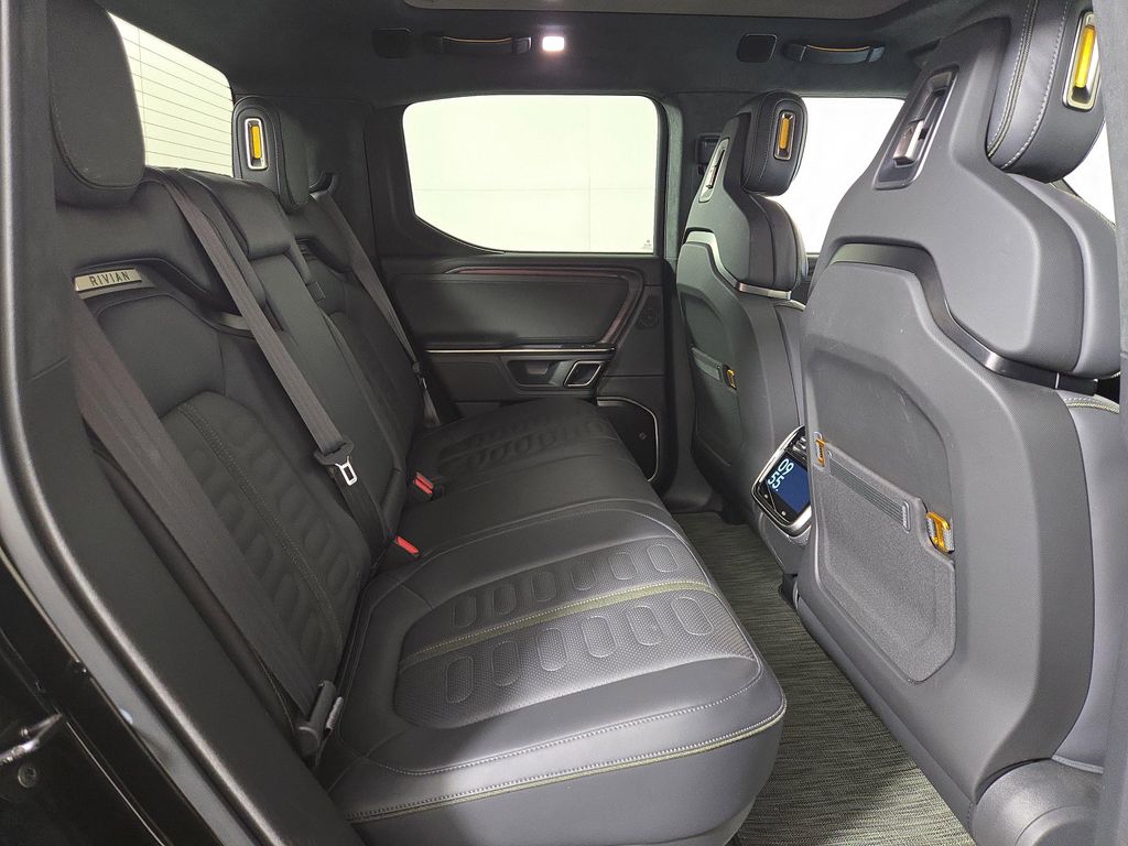 صورة مصغرة 22 لـ 2024 Rivian R1T ADVENTURE PACKAGE