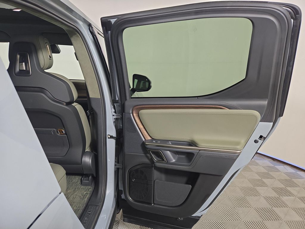2024 Rivian R1T ADVENTURE PACKAGE — миниатюра 19