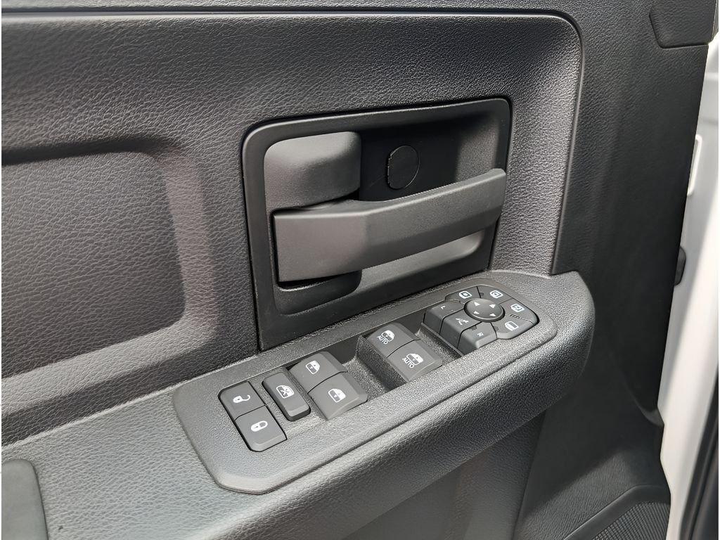 2026 RAM 3500 TRADESMAN thumbnail 29