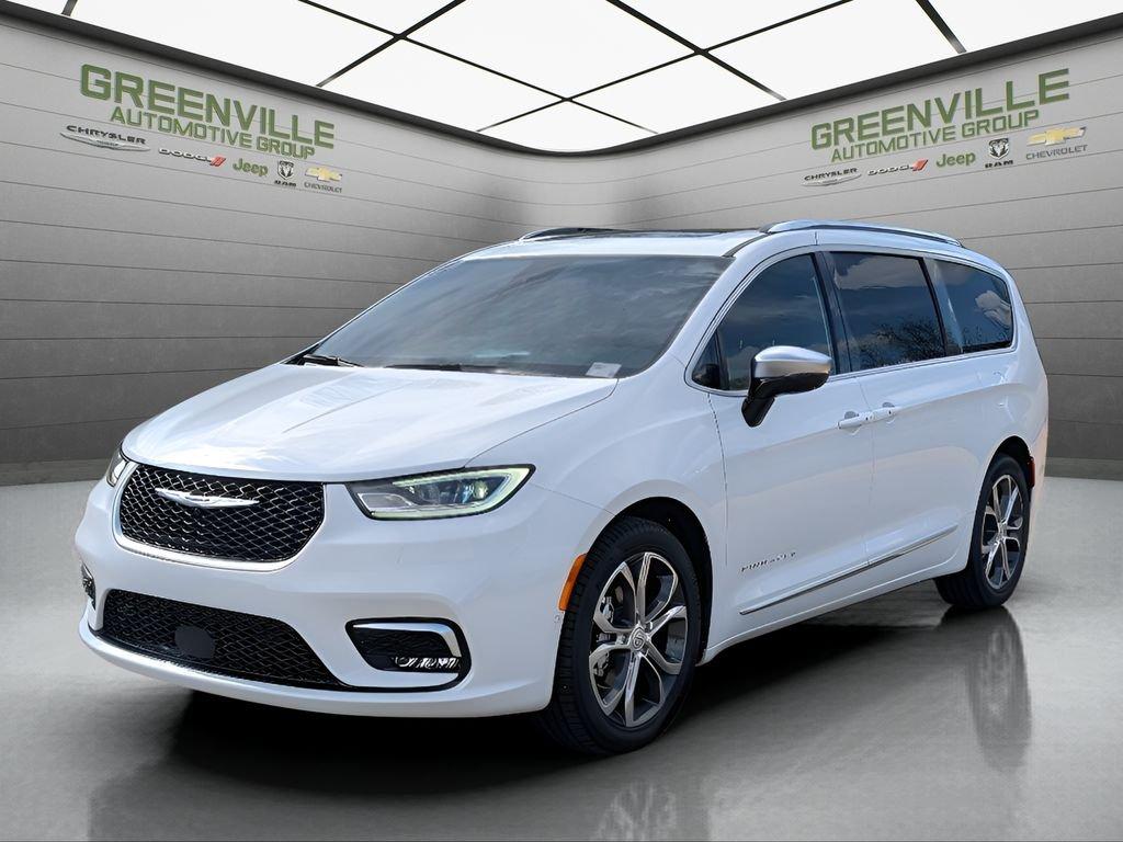 New 2026 Chrysler Pacifica Pinnacle