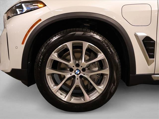 2026 BMW X5 PHEV XDRIVE50E — фото 10
