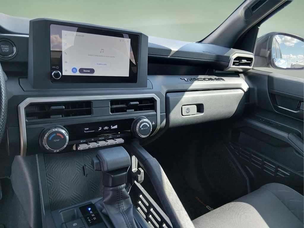 2025 Toyota TACOMA SR — миниатюра 16