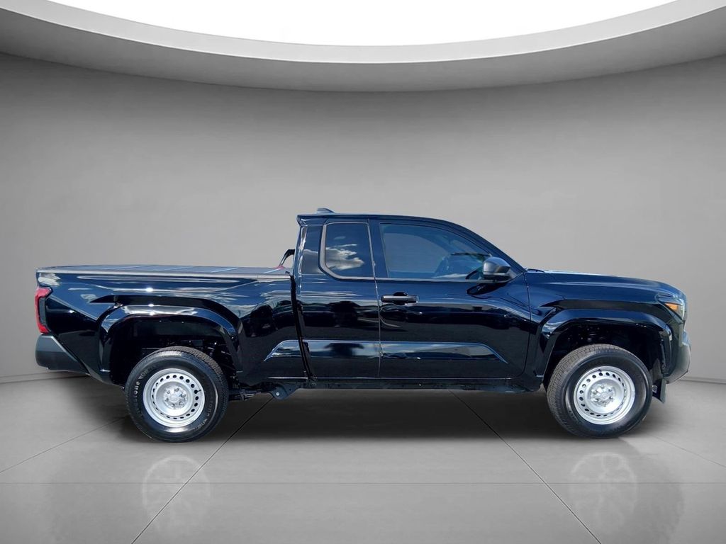 2025 Toyota TACOMA SR — фото 6