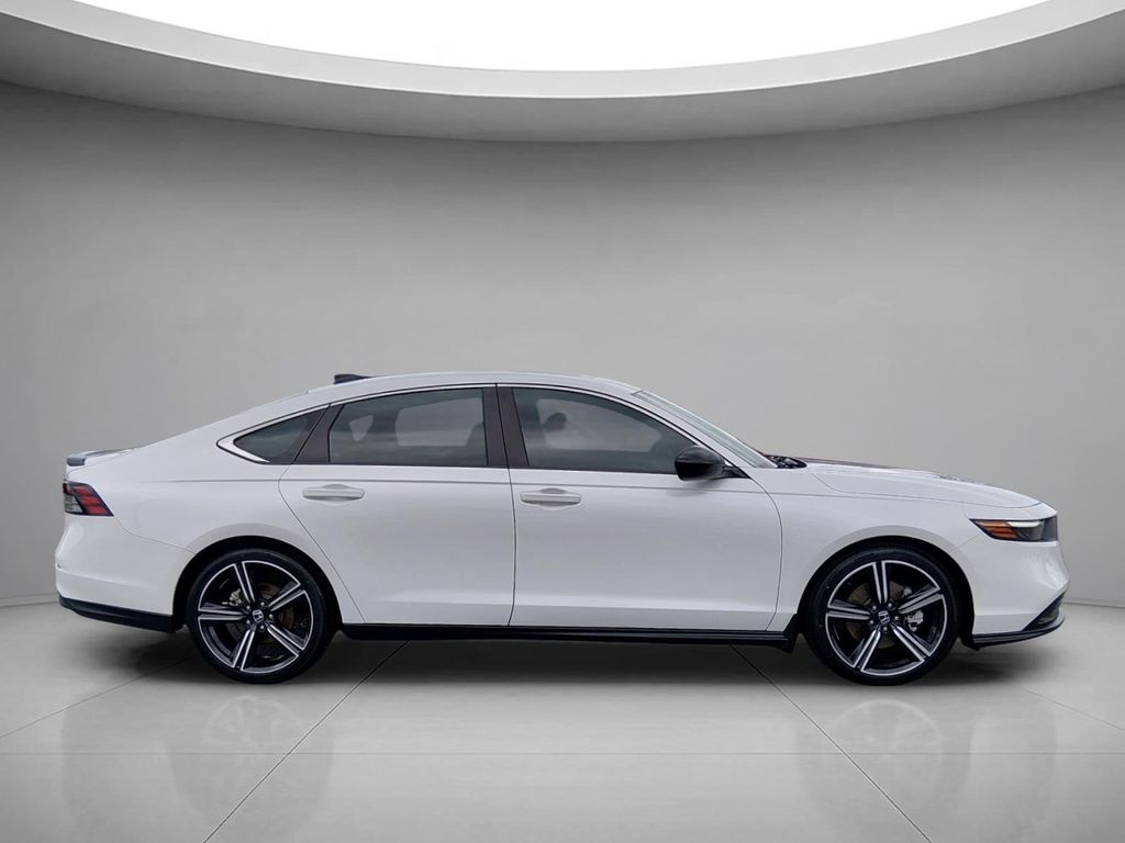 صورة 6 لـ 2025 Honda ACCORD HYBRID SPORT