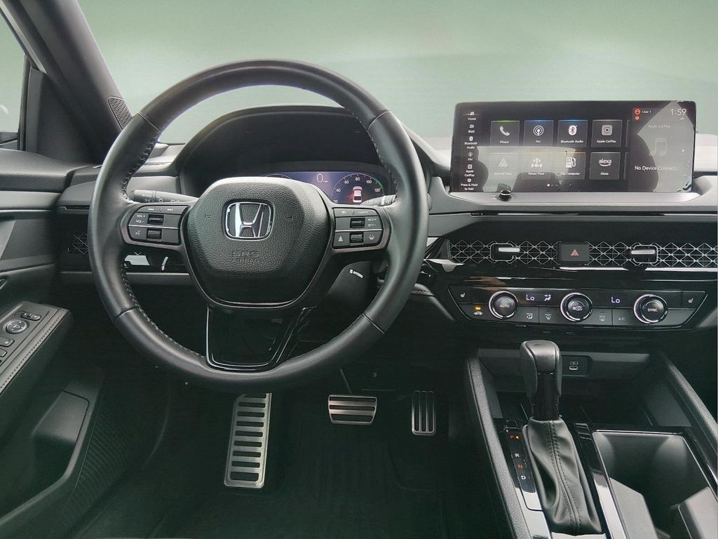 صورة 16 لـ 2025 Honda ACCORD HYBRID SPORT