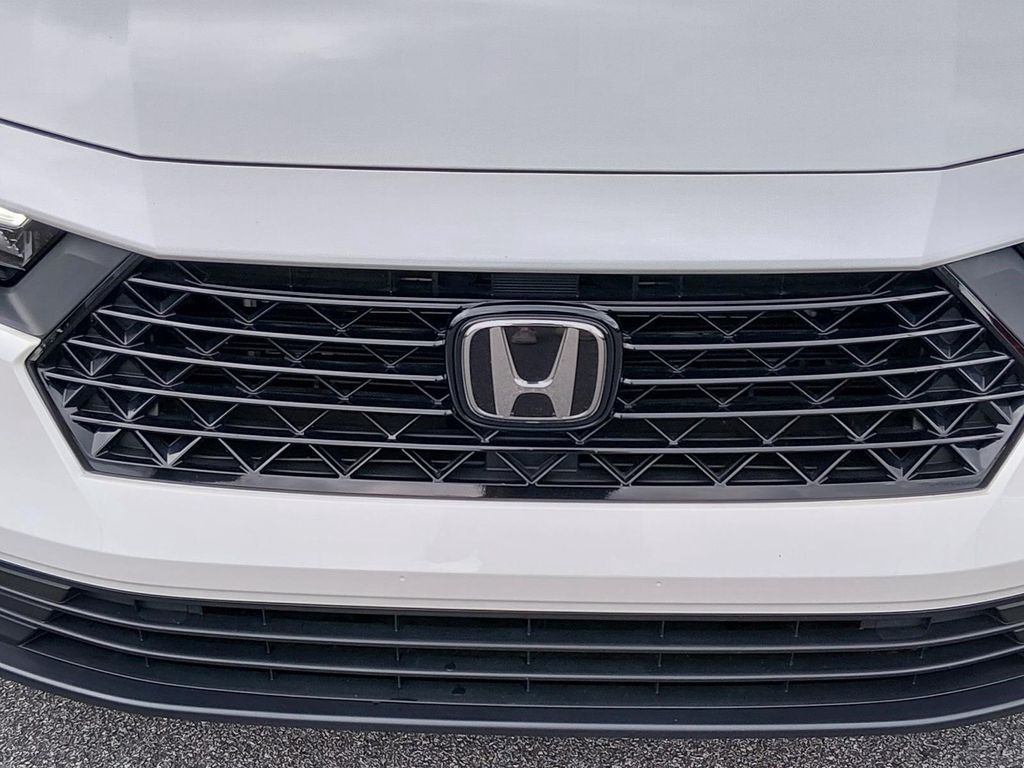 صورة 9 لـ 2025 Honda ACCORD HYBRID SPORT