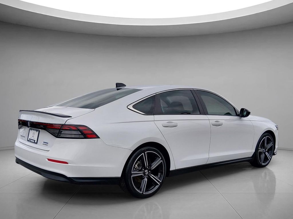 صورة 5 لـ 2025 Honda ACCORD HYBRID SPORT