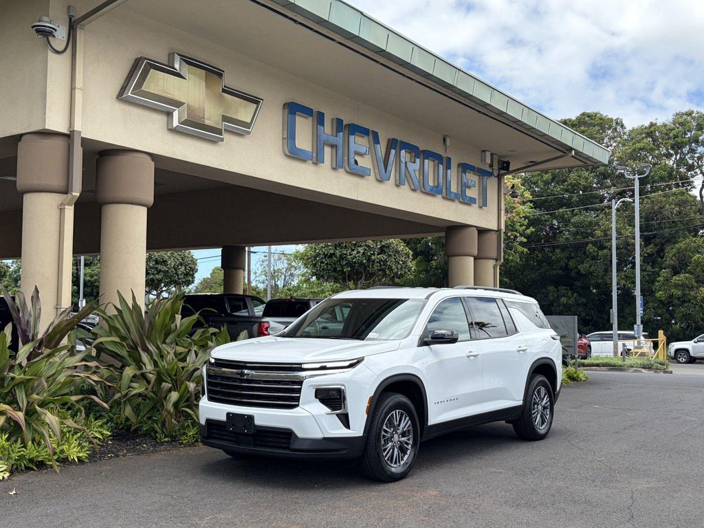 New 2026 Chevrolet Traverse LT
