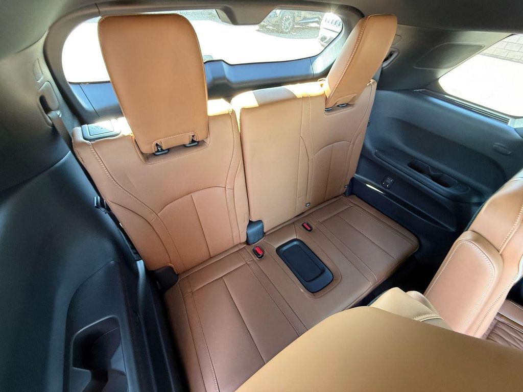 2027 Infiniti QX60 AUTOGRAPH — миниатюра 29