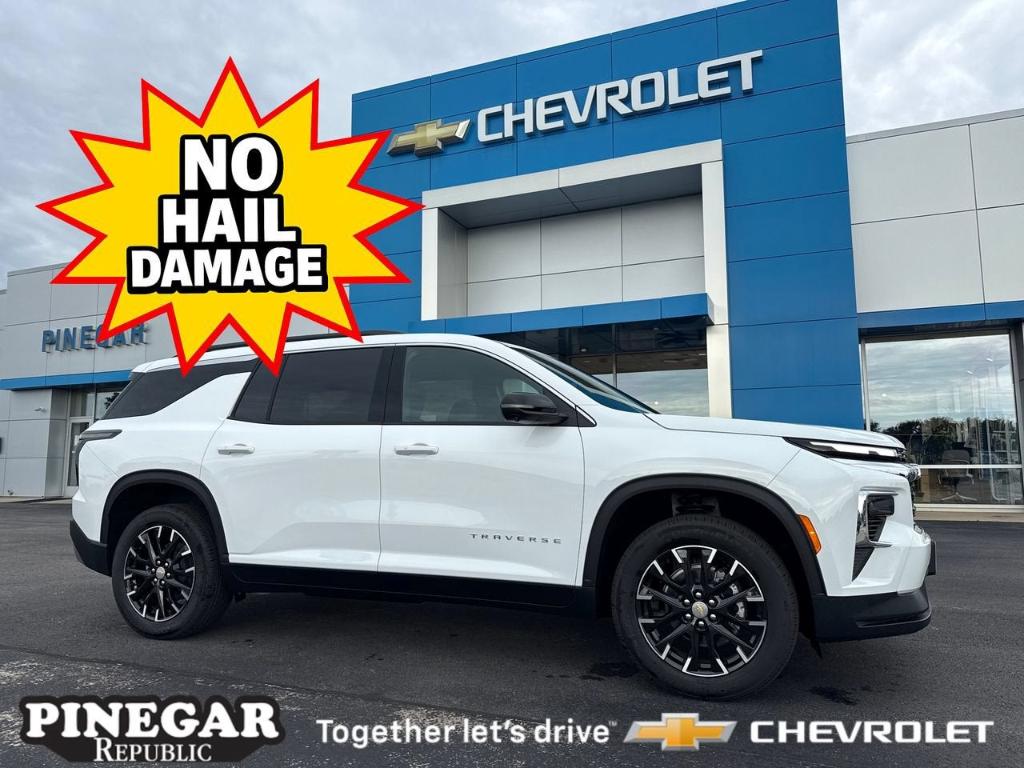 New 2026 Chevrolet Traverse LT