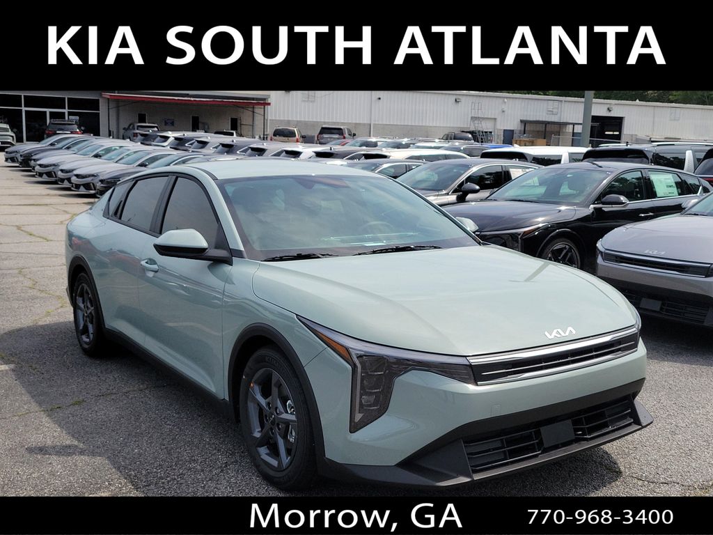 New 2026 Kia K4 LXS