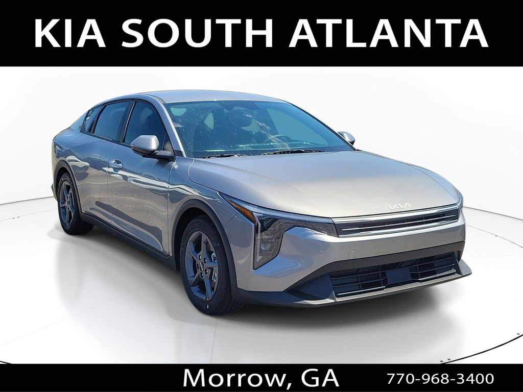 New 2026 Kia K4 LXS