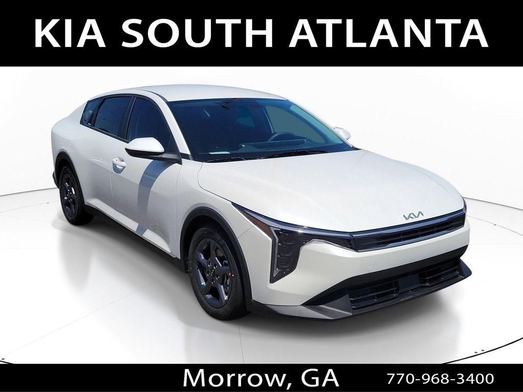 New 2026 Kia K4 LXS