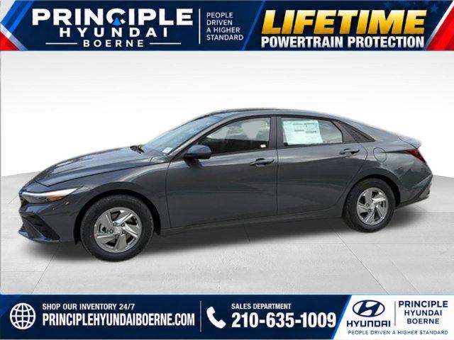 New 2026 Hyundai ELANTRA SE