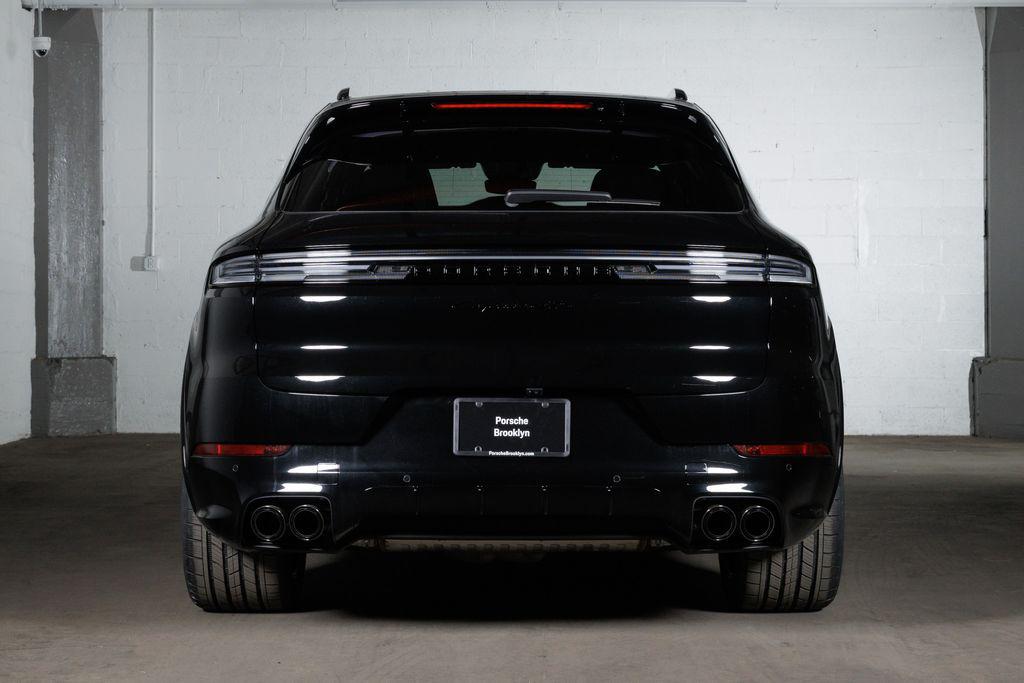 PORSCHE CAYENNE GTS - 3