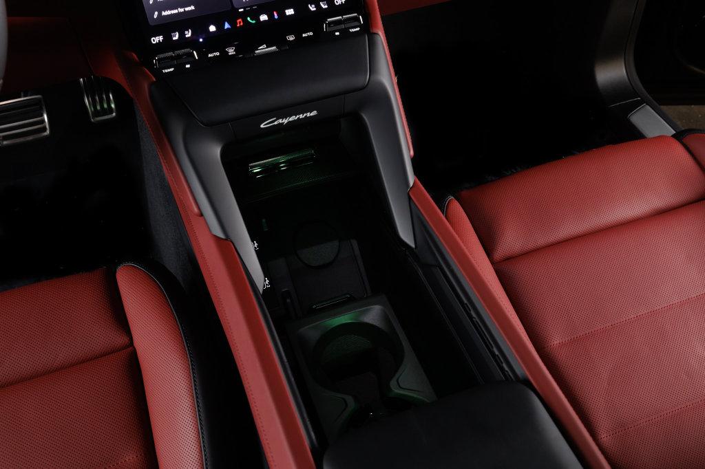 صورة مصغرة 13 لـ 2026 Porsche CAYENNE TURBO ELECTRIC