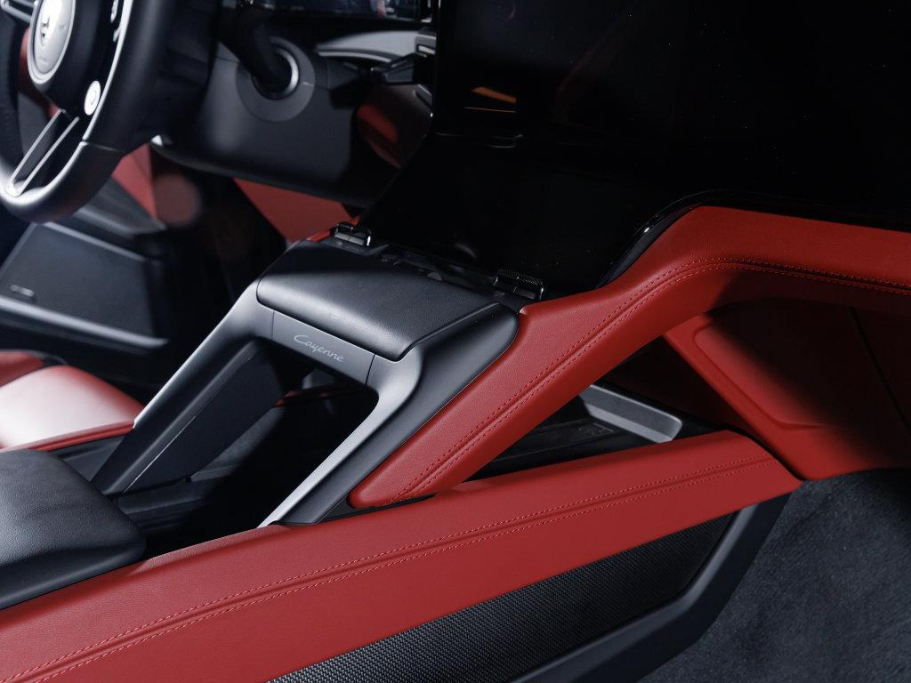 صورة مصغرة 29 لـ 2026 Porsche CAYENNE TURBO ELECTRIC