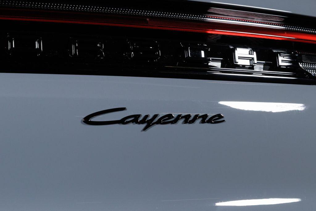 PORSCHE CAYENNE - 5
