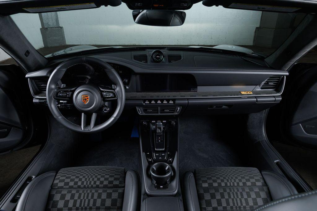2026 Porsche 911 CARRERA 4 GTS thumbnail 20