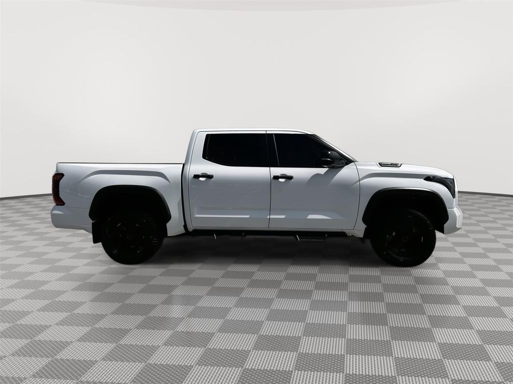 TOYOTA TUNDRA - 5