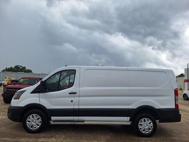صورة مصغرة 2 لـ 2024 FORD TRANSIT-250 BASE