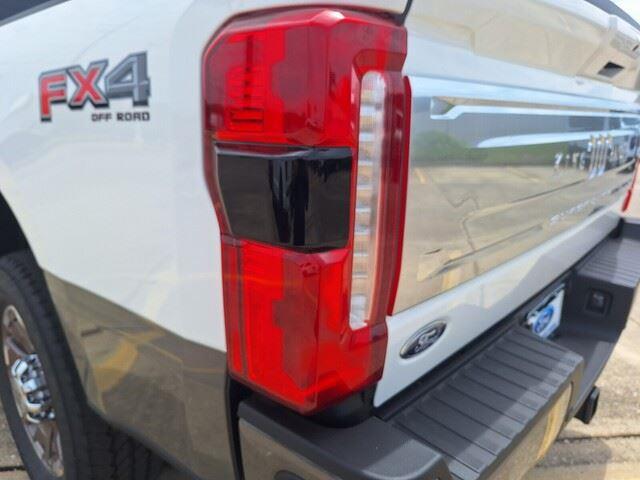 صورة مصغرة 30 لـ 2026 FORD F-350 KING RANCH