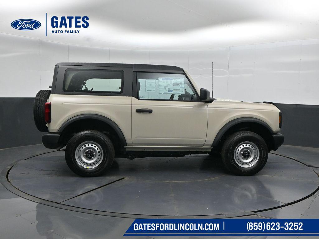 صورة 3 لـ 2026 FORD BRONCO BASE