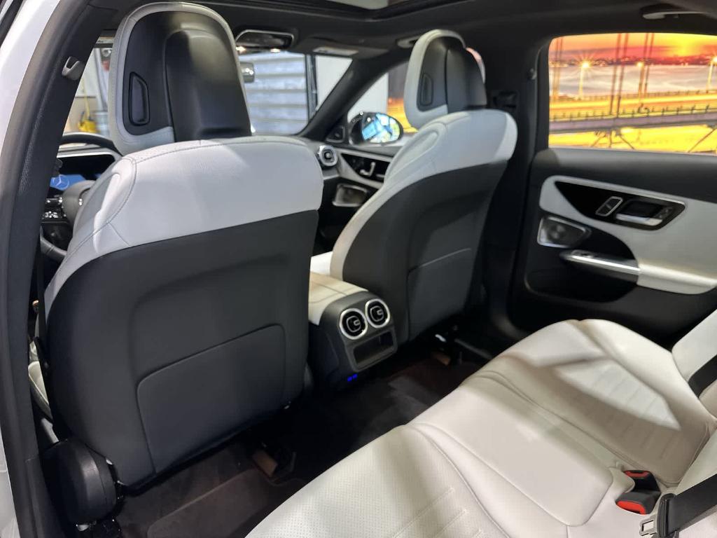2026 Mercedes-BENZ C-CLASS — миниатюра 24