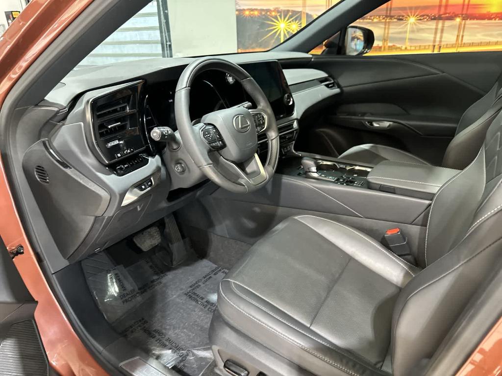 صورة مصغرة 14 لـ 2024 Lexus RX 350 PREMIUM